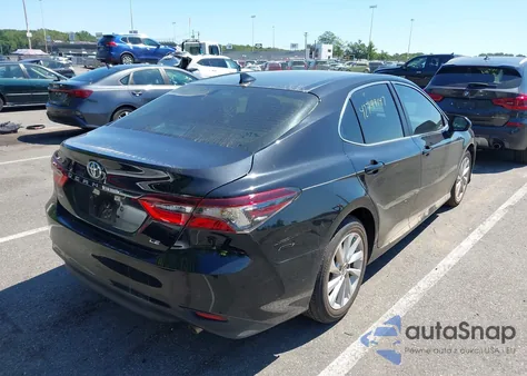 2022 Toyota Camry Le из США, поврежденный, VIN 4T1C11AKXNU631284